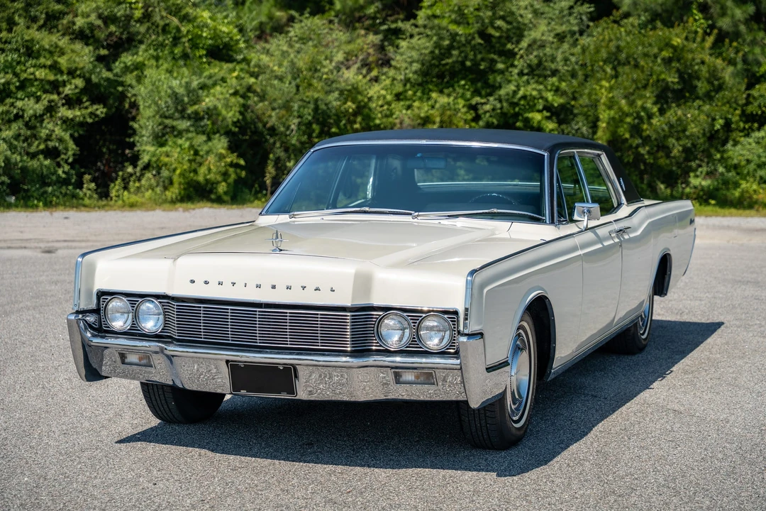 1967 Lincoln Continental 4th Gen - Image 3 of 31