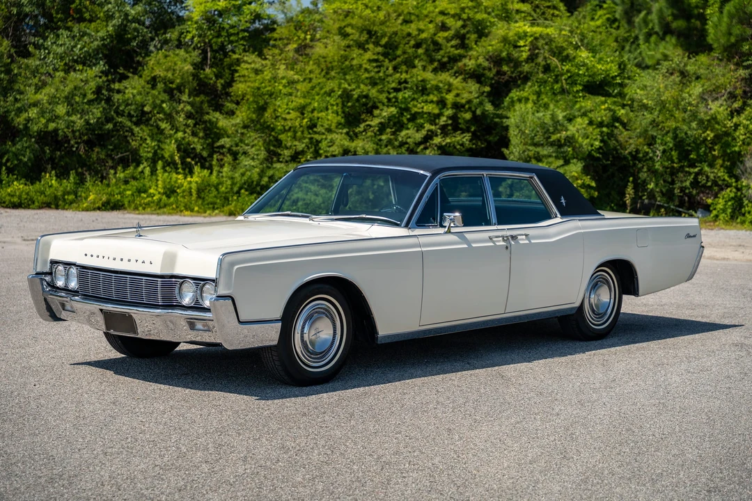 1967 Lincoln Continental 4th Gen - Image 2 of 31