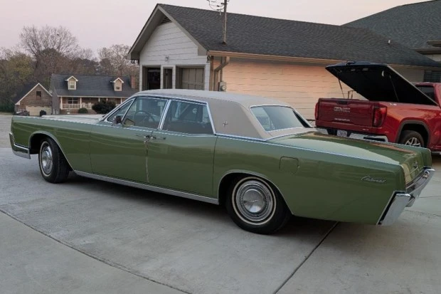 1967 Lincoln Continental 4th Gen - Image 3 of 8