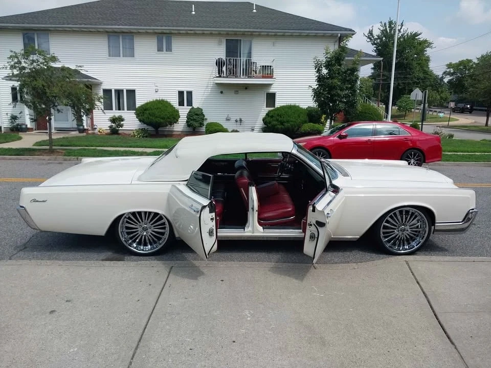 1967 Lincoln Continental 4th Gen - Image 3 of 8