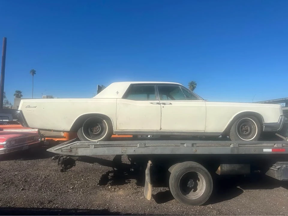 1967 Lincoln Continental 4th Gen - Image 7 of 20
