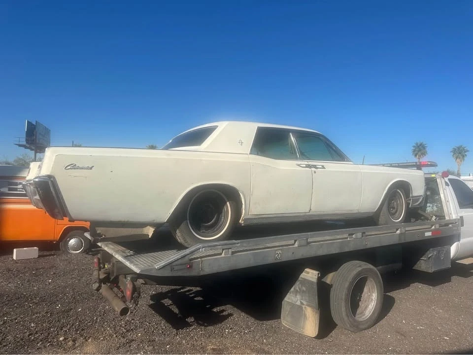 1967 Lincoln Continental 4th Gen - Image 6 of 20