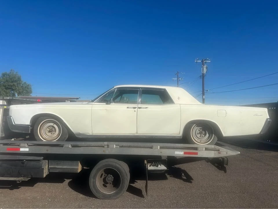 1967 Lincoln Continental 4th Gen - Image 2 of 20