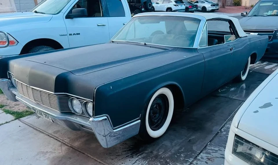 1967 Lincoln Continental 4th Gen - Image 9 of 9