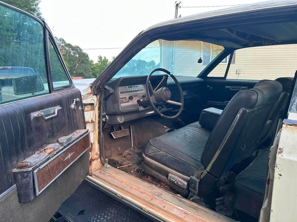 1967 Lincoln Continental 4th Gen - Image 8 of 9