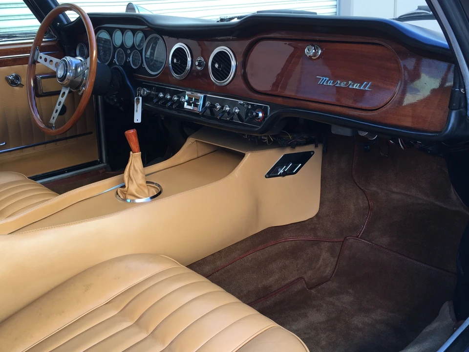 1967 Maserati Mexico - Image 12 of 31