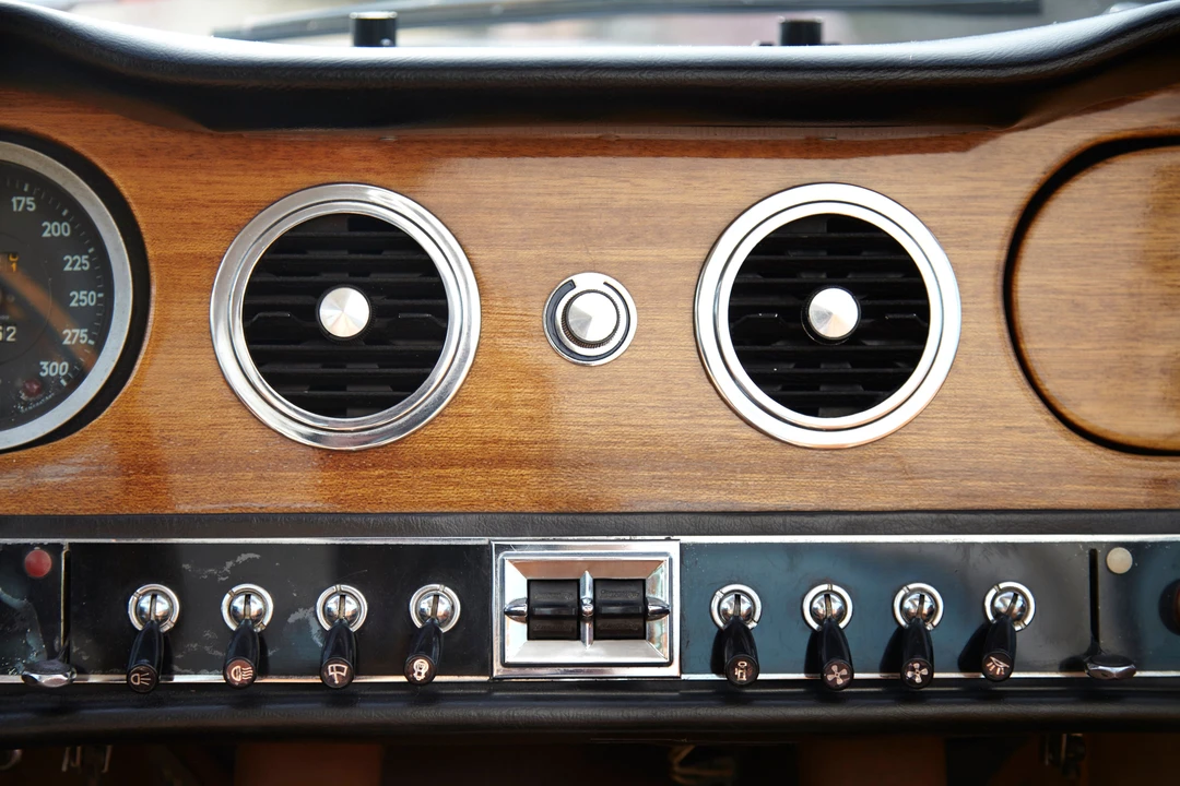 1967 Maserati Mexico - Image 8 of 31