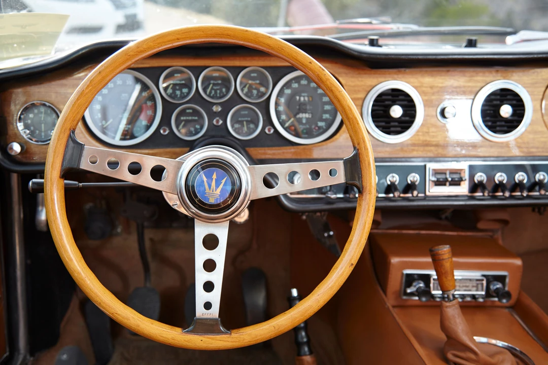 1967 Maserati Mexico - Image 9 of 31