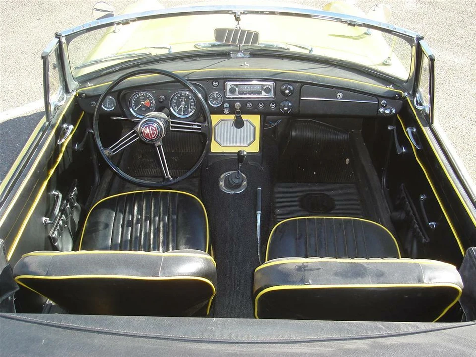1967 MG MGB Roadster - Image 4 of 5