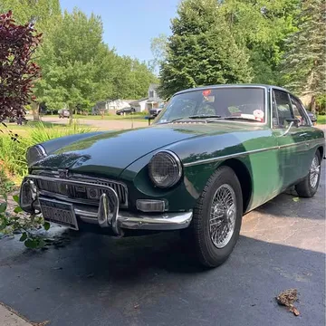 1967 MG B GT