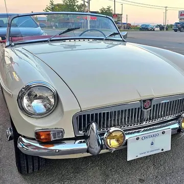1967 MG B Convertible