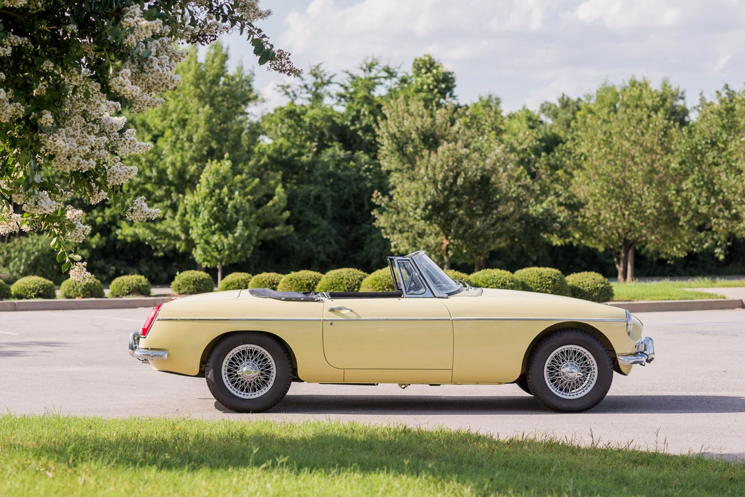 1967 MG MGB Roadster - Image 2 of 28