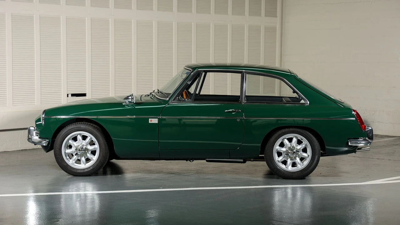 1967 MG MGB GT - Image 2 of 31