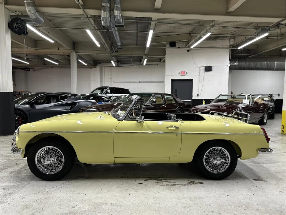 1967 MG MGB Roadster - Image 13 of 31