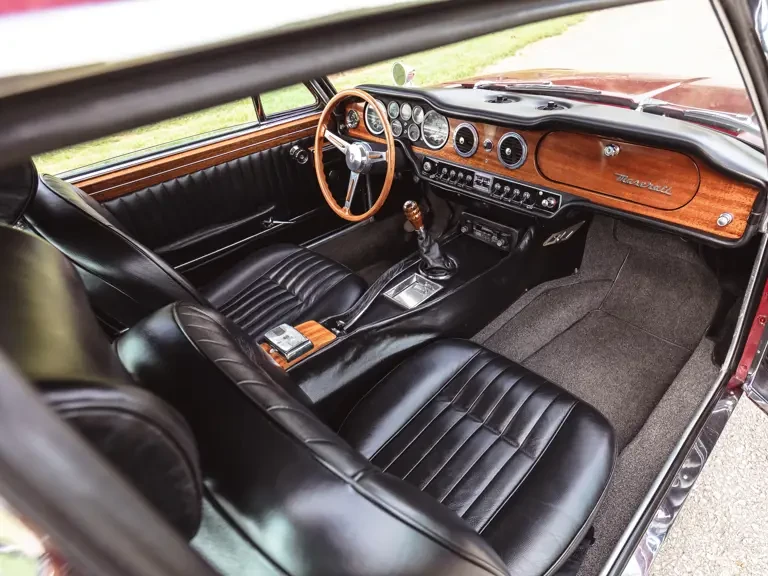 1967 Maserati Mexico - Image 11 of 31