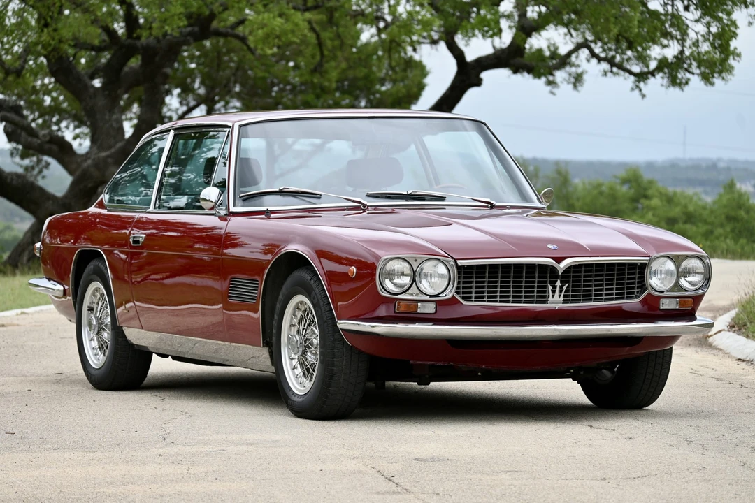 1967 Maserati Mexico - Image 10 of 31