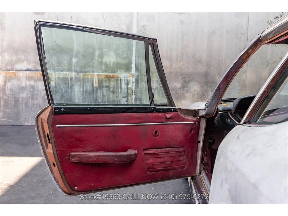 1967 Maserati Mistral - Image 14 of 31