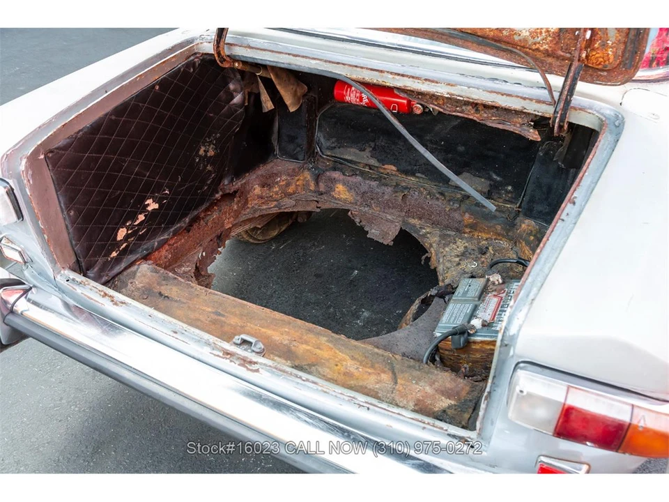 1967 Maserati Quattroporte 1st Gen - Image 30 of 31