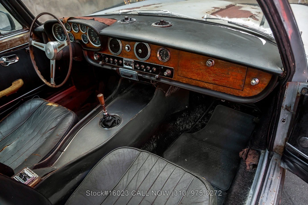 1967 Maserati Quattroporte 1st Gen - Image 27 of 31