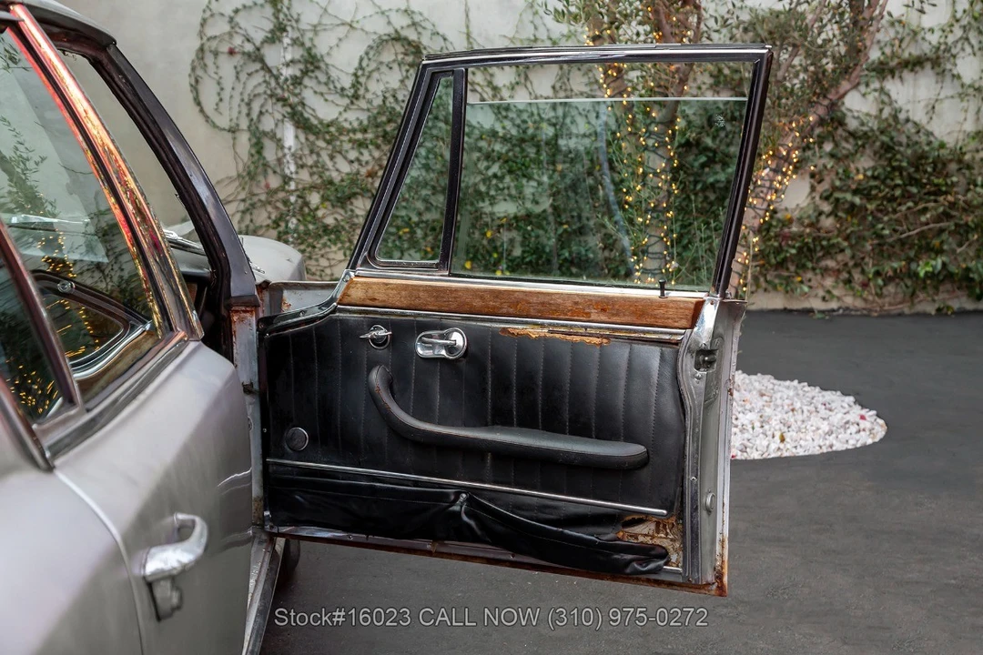 1967 Maserati Quattroporte 1st Gen - Image 28 of 31