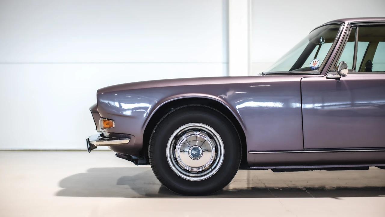1967 Maserati Quattroporte 1st Gen - Image 18 of 31