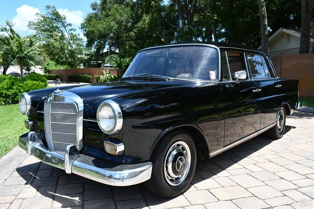 1967 Mercedes-Benz W110 - Image 2 of 21