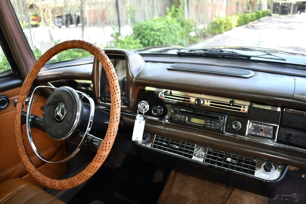 1967 Mercedes-Benz W110 - Image 17 of 21