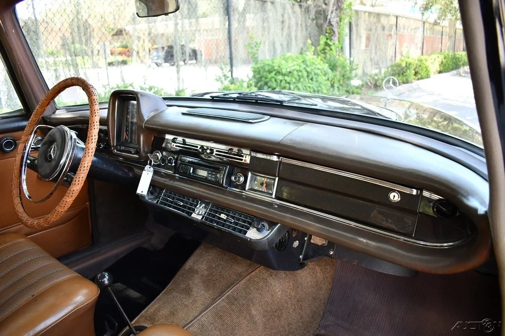 1967 Mercedes-Benz W110 - Image 19 of 21