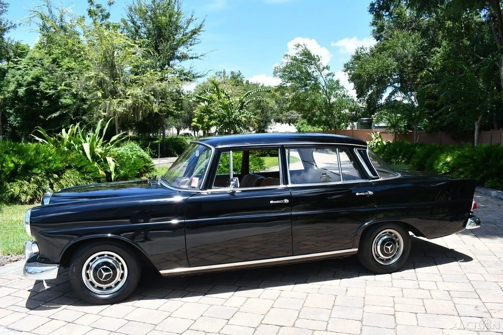 1967 Mercedes-Benz W110 - Image 6 of 21