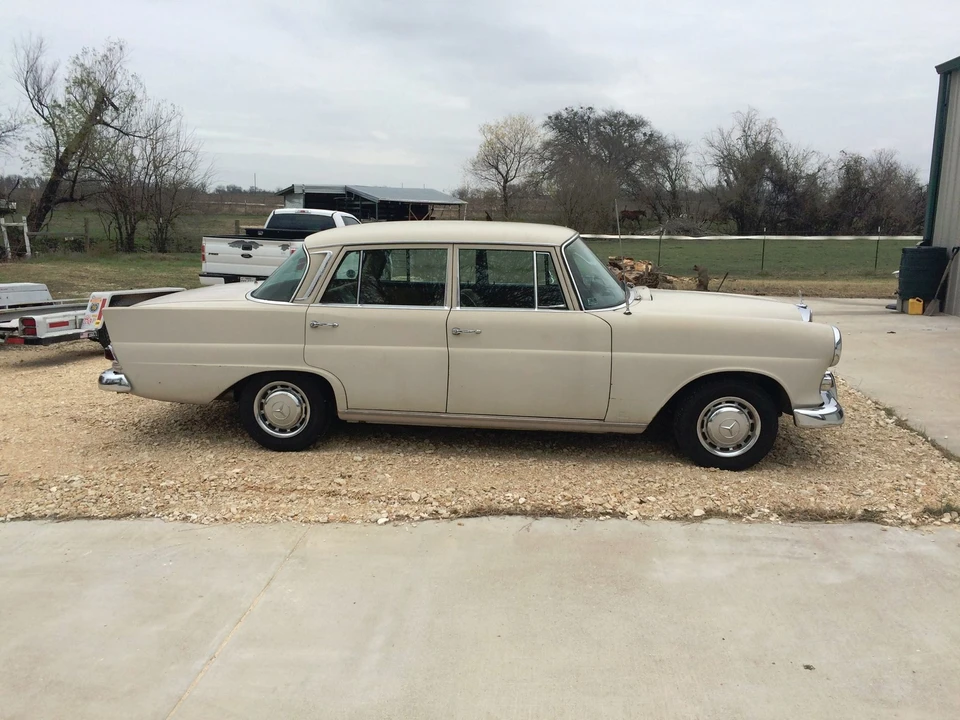 1967 Mercedes-Benz W110 - Image 8 of 31