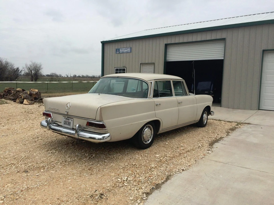 1967 Mercedes-Benz W110 - Image 9 of 31