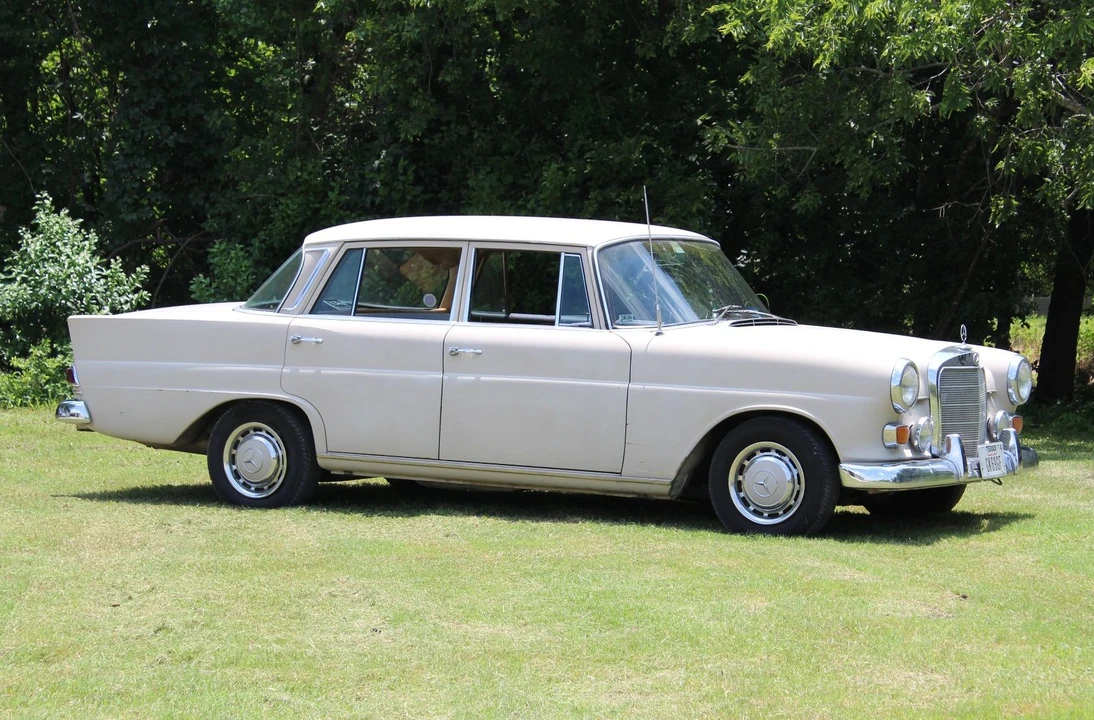 1967 Mercedes-Benz W110 - Image 7 of 31