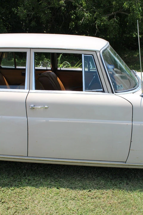 1967 Mercedes-Benz W110 - Image 24 of 31
