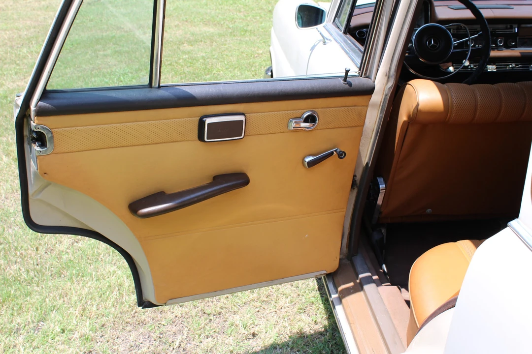1967 Mercedes-Benz W110 - Image 29 of 31