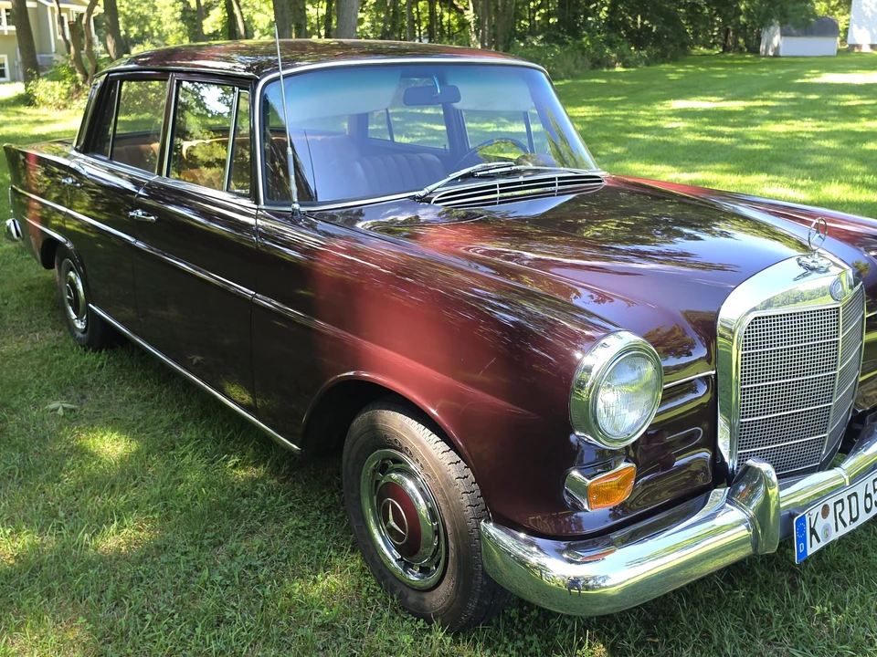 1967 Mercedes-Benz W110 - Image 9 of 31