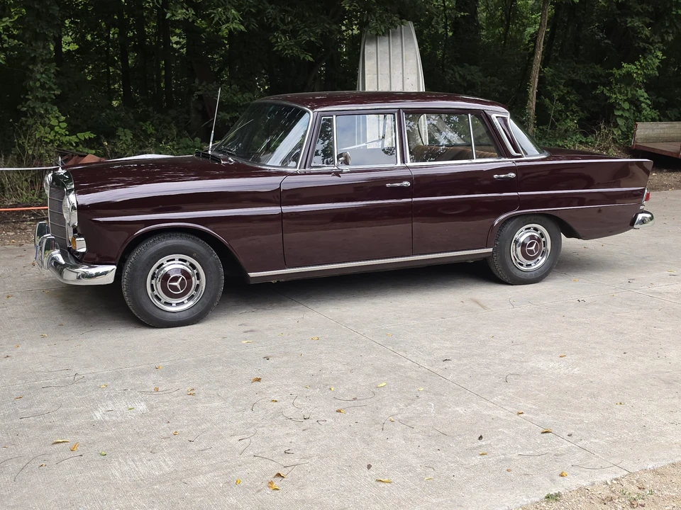 1967 Mercedes-Benz W110 - Image 2 of 31
