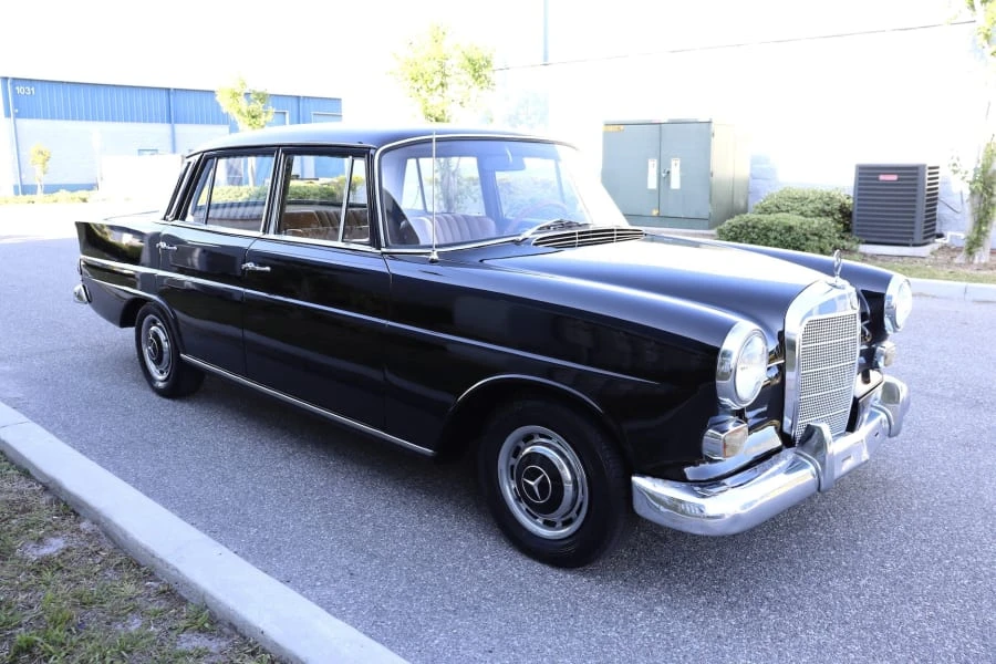 1967 Mercedes-Benz W110 - Image 6 of 22