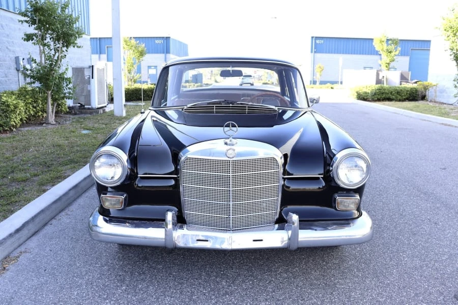 1967 Mercedes-Benz W110 - Image 4 of 22