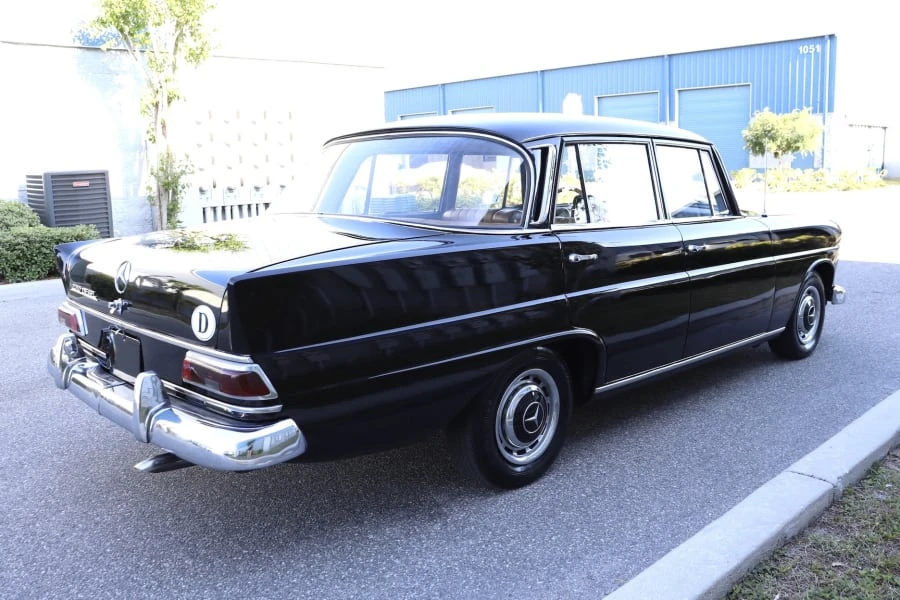 1967 Mercedes-Benz W110 - Image 3 of 22