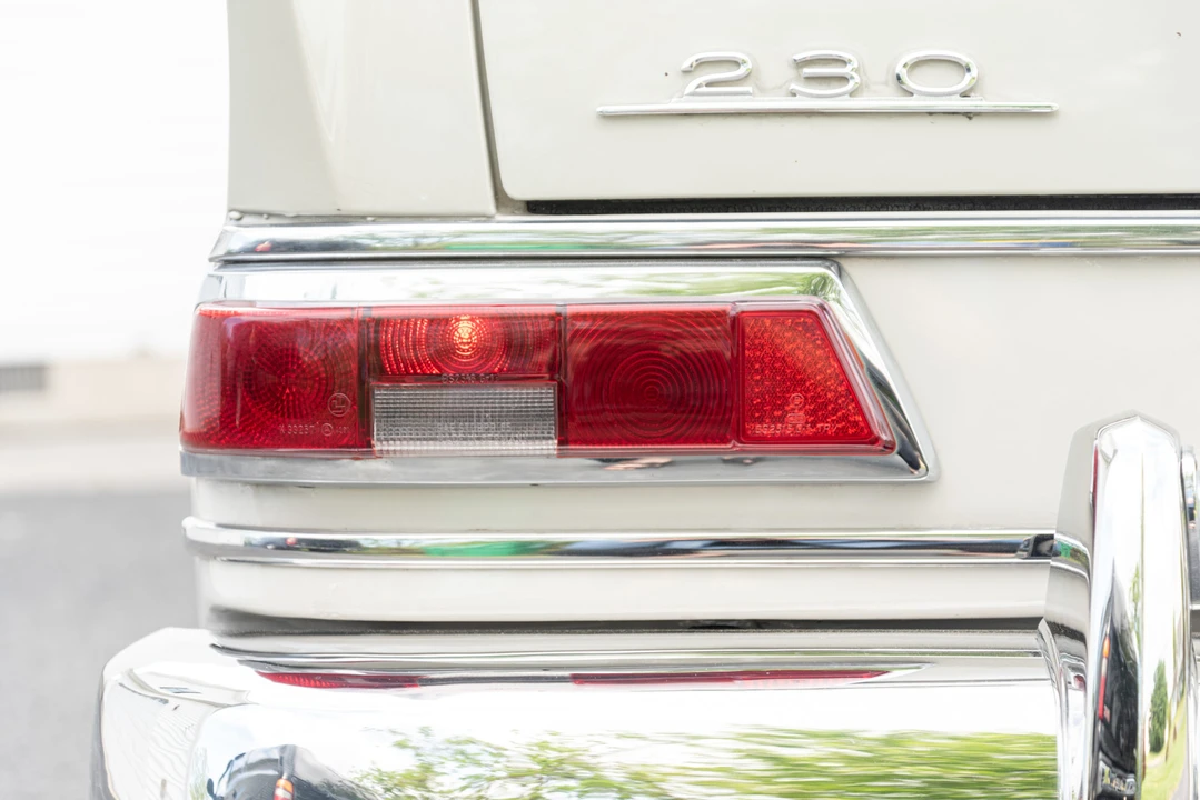 1967 Mercedes-Benz W110 - Image 19 of 31