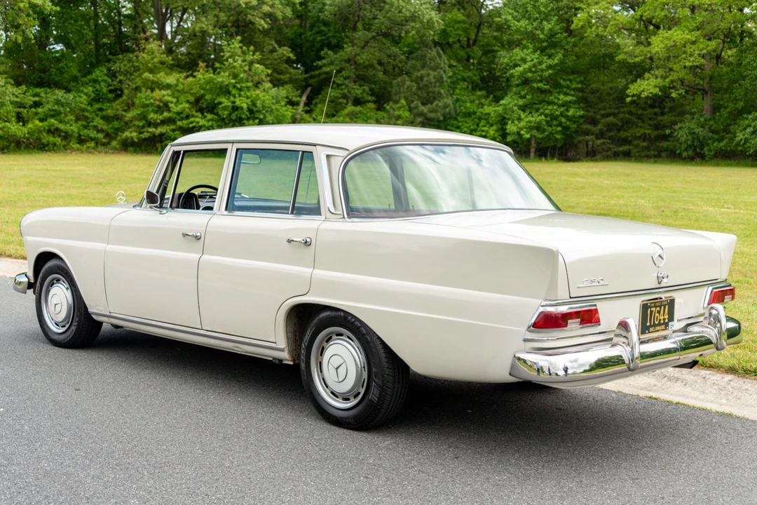 1967 Mercedes-Benz W110 - Image 13 of 31