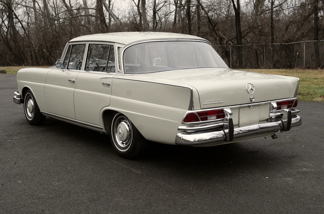 1967 Mercedes-Benz W111 Sedan - Image 20 of 31