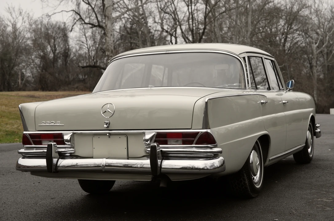 1967 Mercedes-Benz W111 Sedan - Image 27 of 31