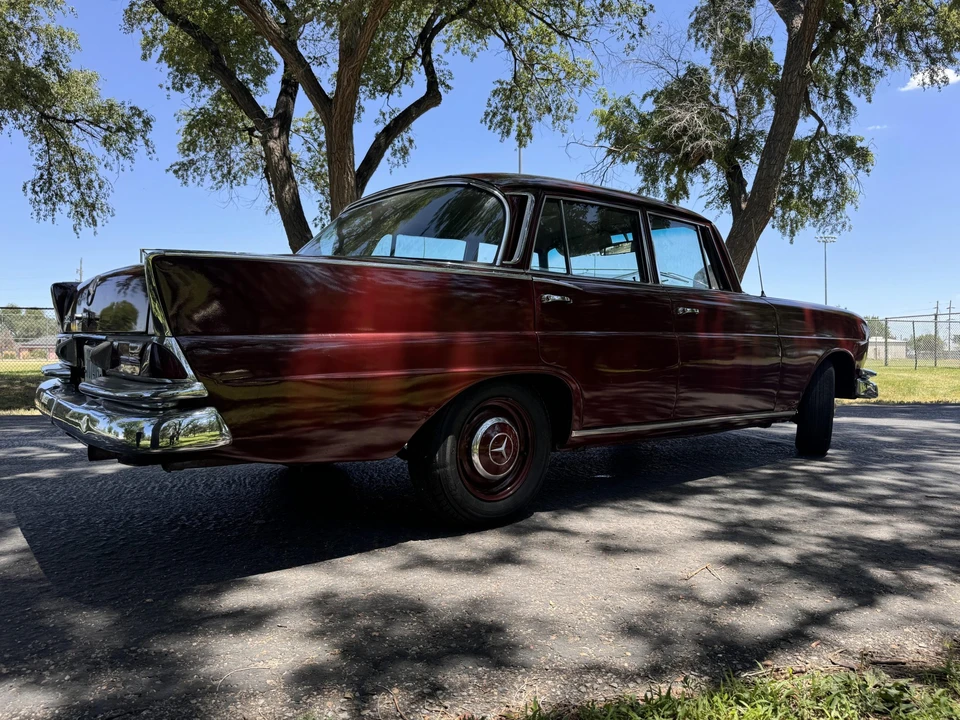 1967 Mercedes-Benz W111 Sedan - Image 13 of 31