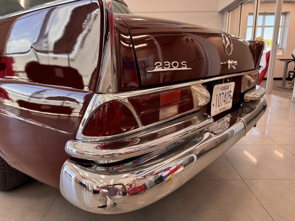 1967 Mercedes-Benz W111 Sedan - Image 22 of 31