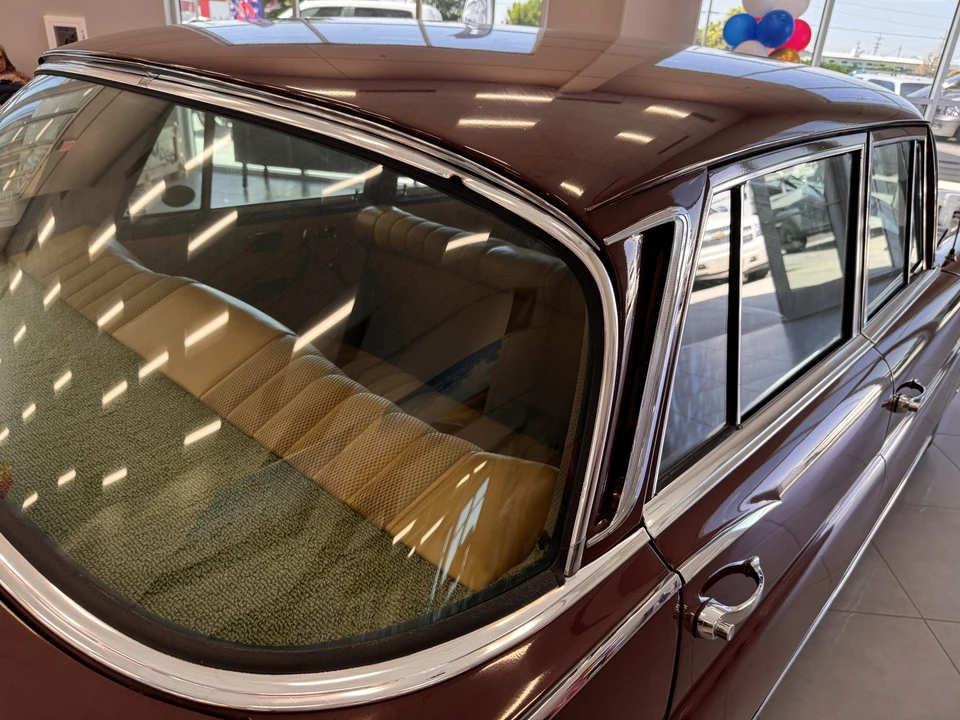 1967 Mercedes-Benz W111 Sedan - Image 30 of 31