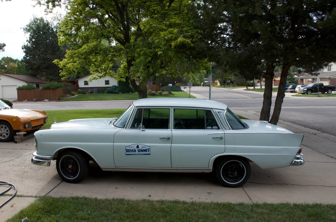 1967 Mercedes-Benz W111 Sedan - Image 3 of 31