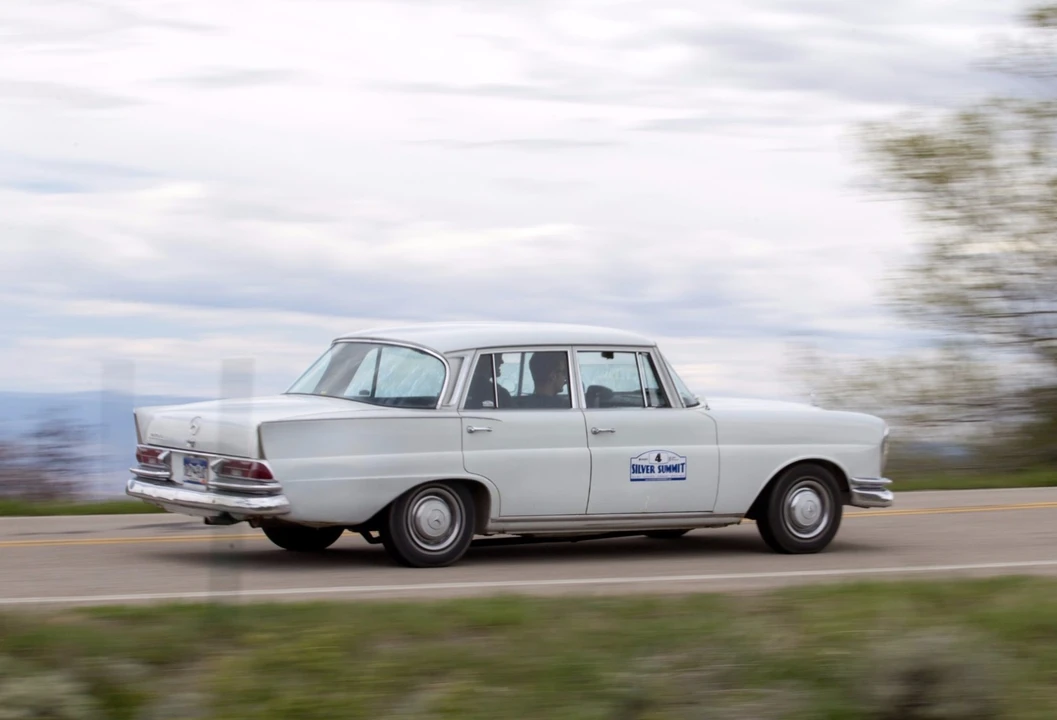 1967 Mercedes-Benz W111 Sedan - Image 10 of 31