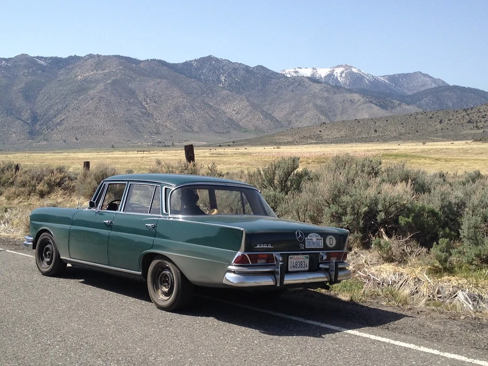 1967 Mercedes-Benz W111 Sedan - Image 8 of 31