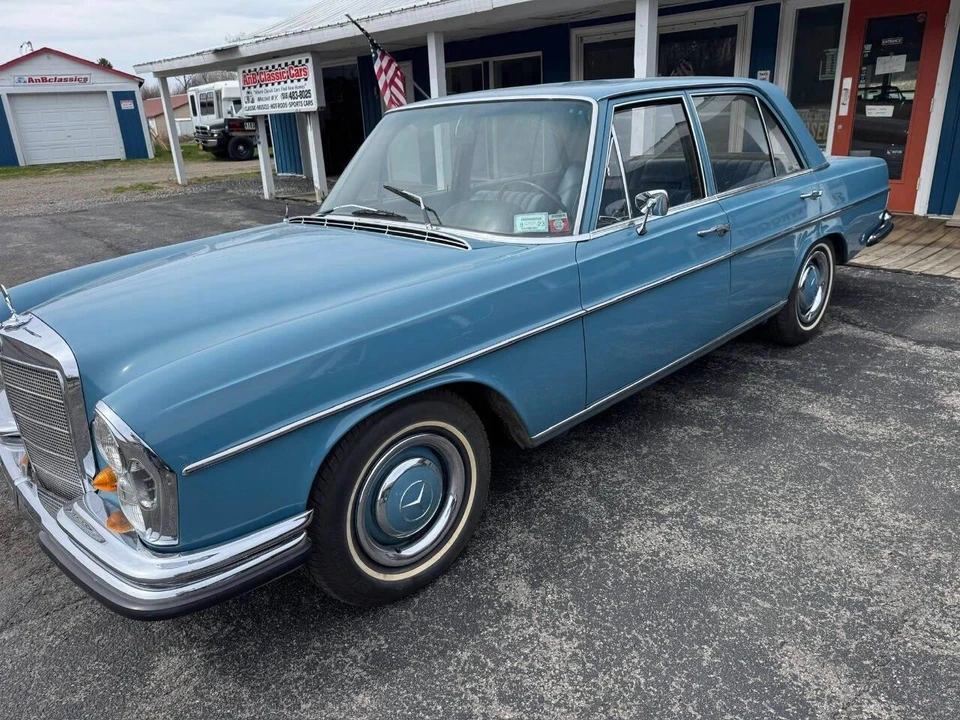 1967 Mercedes-Benz W108 & W109 - Image 13 of 31